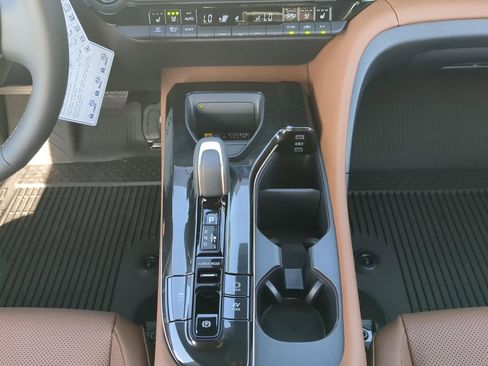 New 2026 Toyota Crown Signia AWD/4WD image 15