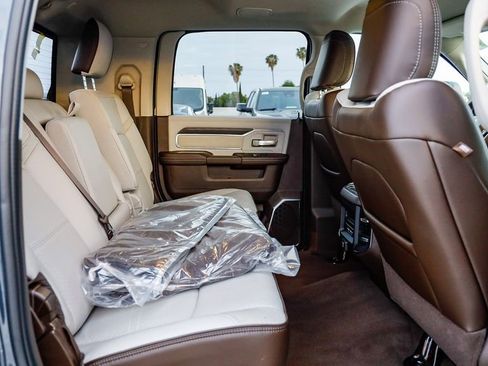 New 2026 RAM 3500 Laramie AWD/4WD image 19