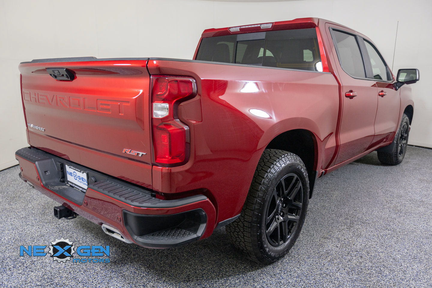 Used 2025 Chevrolet Silverado 1500 RST w/ RST All Star Premium Package AWD/4WD image 8