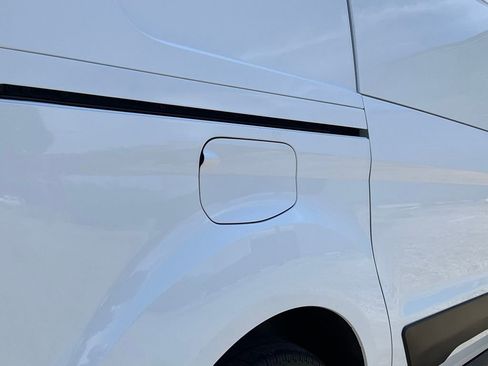 Used 2021 Ford Transit Connect XL FWD image 11