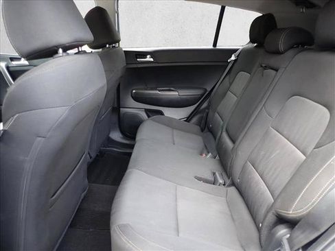 Used 2022 Kia Sportage LX AWD/4WD image 8