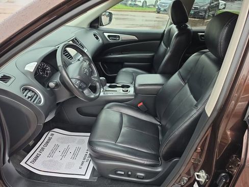 Used 2019 Nissan Pathfinder SL AWD/4WD image 9