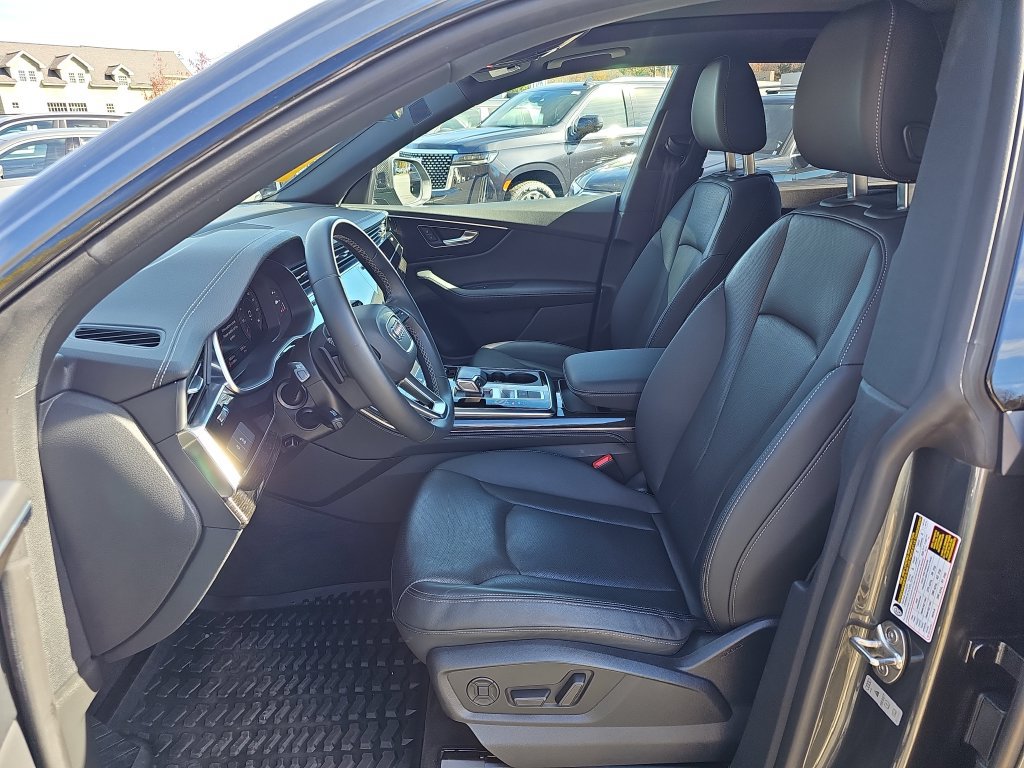 Used 2023 Audi Q8 Premium Plus w/ Premium Plus Package AWD/4WD image 10