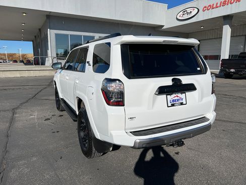 Used 2023 Toyota 4Runner TRD Off-Road Premium image 3