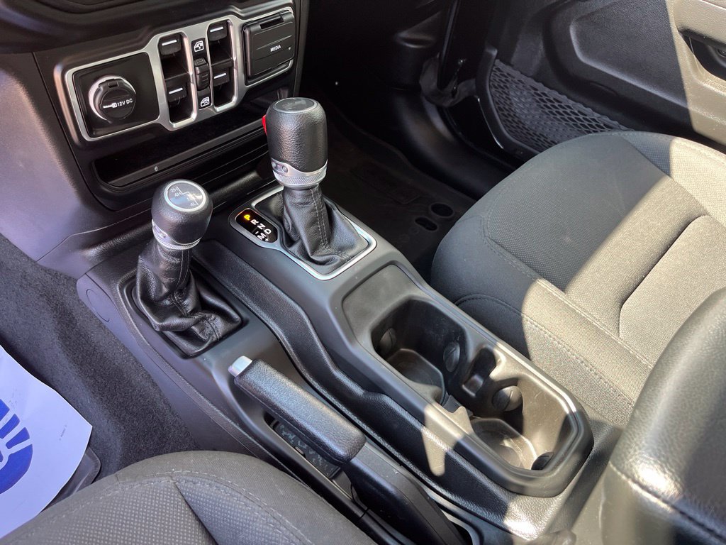 Used 2023 Jeep Wrangler Unlimited Sport AWD/4WD image 12