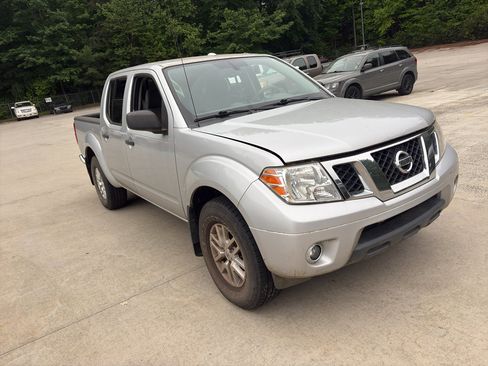Used 2017 Nissan Frontier SV w/ SV Value Truck Package RWD image 1