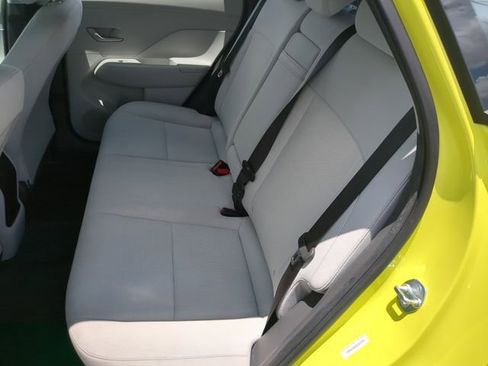 Used 2025 Hyundai Kona SE AWD/4WD image 19