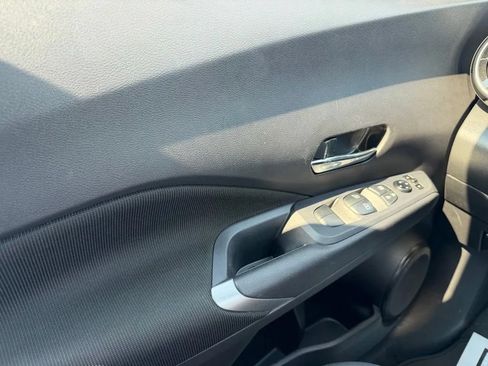 Used 2023 Nissan Kicks SV FWD image 12