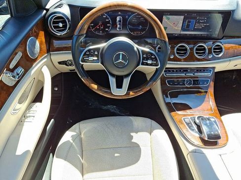 Used 2020 Mercedes-Benz E 350 4MATIC Sedan image 11