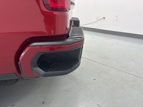 Used 2024 Chevrolet Silverado 1500 High Country w/ High Country Premium Package image 10