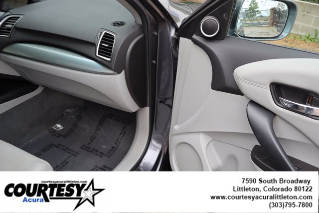 Used 2017 Acura RDX w/ Technology Package AWD/4WD image 35