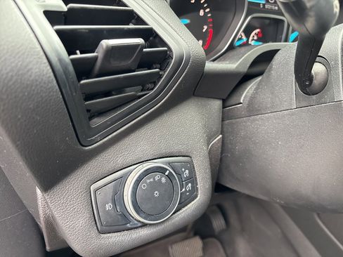 Used 2016 Ford Escape SE w/ Equipment Group 201A image 8