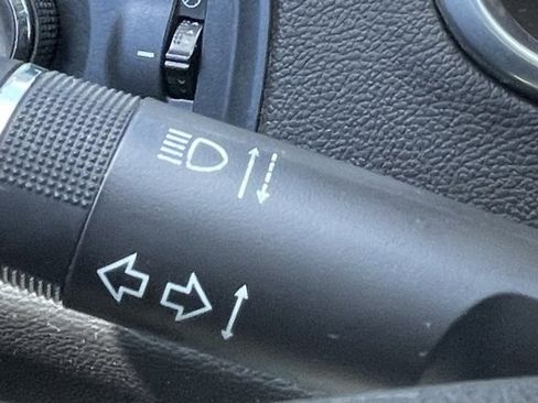 Used 2013 Cadillac SRX FWD image 21