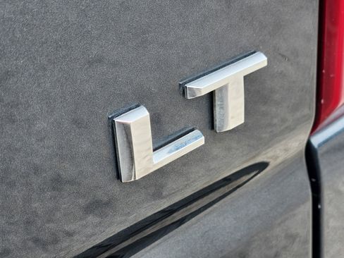 Used 2019 Chevrolet Silverado 1500 LT Trail Boss AWD/4WD image 28