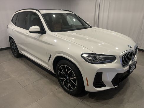 Used 2023 BMW X3 xDrive30i w/ M Sport Package image 3