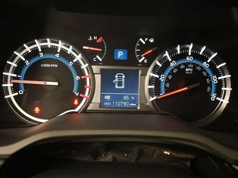 Used 2019 Toyota 4Runner TRD Off-Road Premium image 14