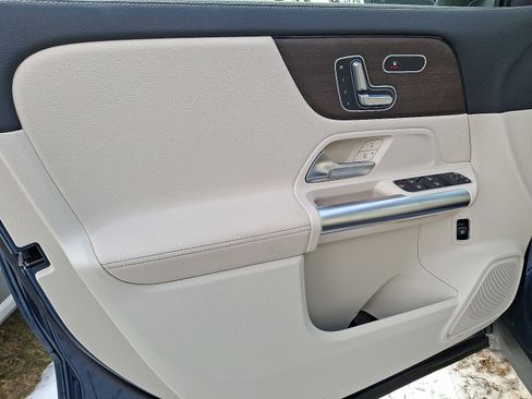 Used 2023 Mercedes-Benz GLA 250 4MATIC image 13