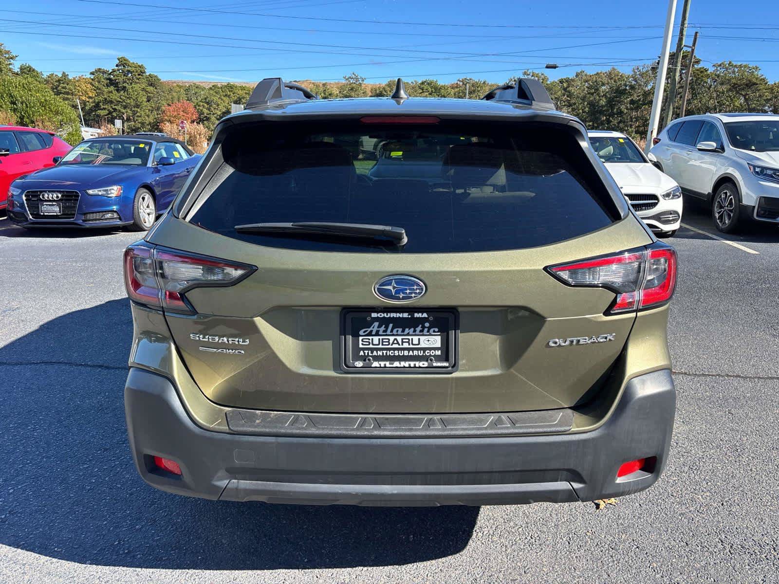 Used 2024 Subaru Outback Premium AWD/4WD image 4