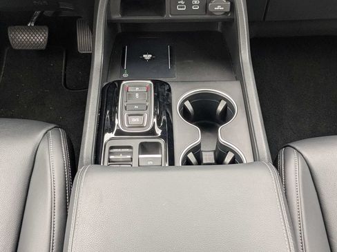 Used 2023 Honda Pilot Touring image 19