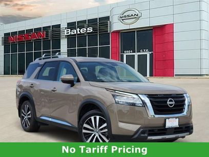 Used 2024 Nissan Pathfinder Platinum