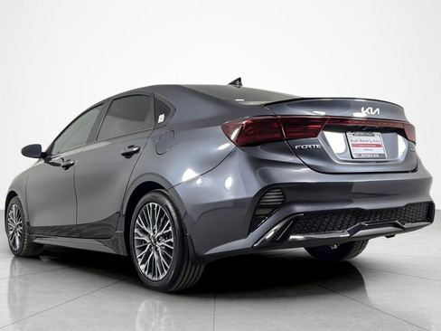 Used 2023 Kia Forte GT-Line w/ GT-Line Premium Package FWD image 3