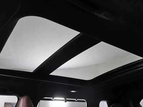 New 2025 Mitsubishi Outlander SEL image 28