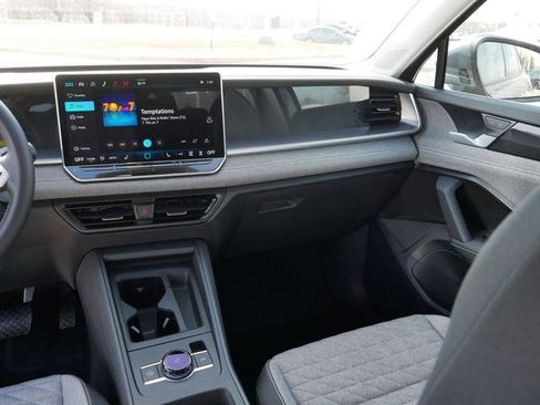 New 2026 Volkswagen Tiguan S AWD/4WD image 10