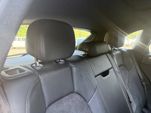 Used 2021 Porsche Macan AWD/4WD image 25