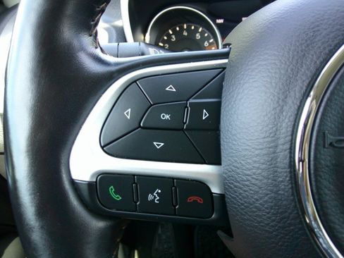 Used 2019 Jeep Compass Latitude w/ Popular Equipment Group AWD/4WD image 83