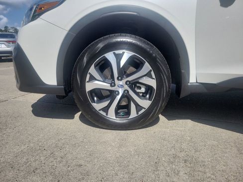 Used 2021 Subaru Outback Touring w/ Popular Package #2 image 32
