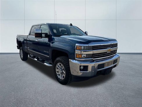 Used 2015 Chevrolet Silverado 2500 LTZ image 7