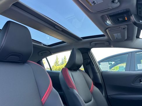 New 2026 Toyota Prius Plug-In Hybrid FWD image 19