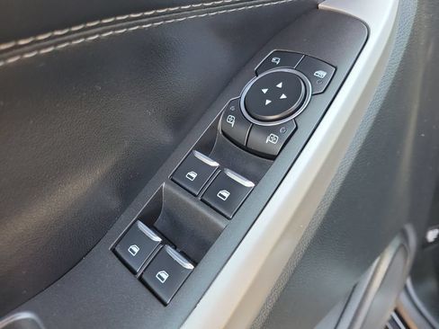 Used 2024 Ford Explorer Limited w/ Equipment Group 301A AWD/4WD image 20