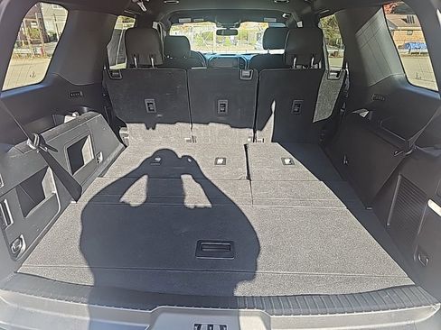 Certified 2020 Ford Expedition XLT image 16