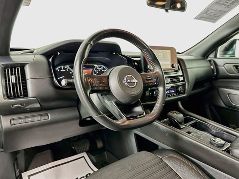 Used 2024 Nissan Pathfinder Rock Creek AWD/4WD image 10