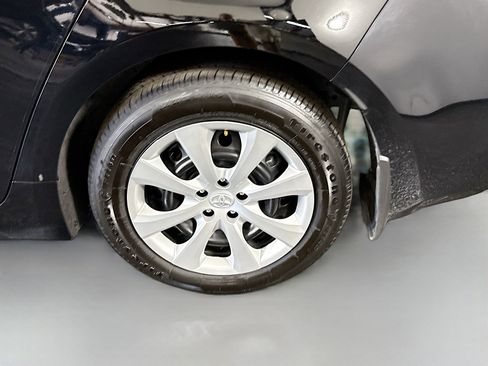 Used 2026 Toyota Corolla LE FWD image 36