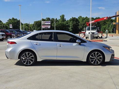 Used 2022 Toyota Corolla SE FWD image 8