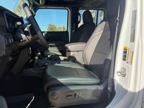 New 2025 Jeep Wrangler Unlimited Rubicon w/ Steel Bumper Group image 2