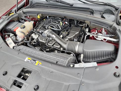 Used 2022 Jeep Grand Cherokee L Limited w/ Black Appearance Package image 21