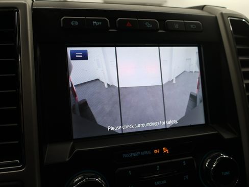 Used 2021 Ford F350 Lariat AWD/4WD image 19