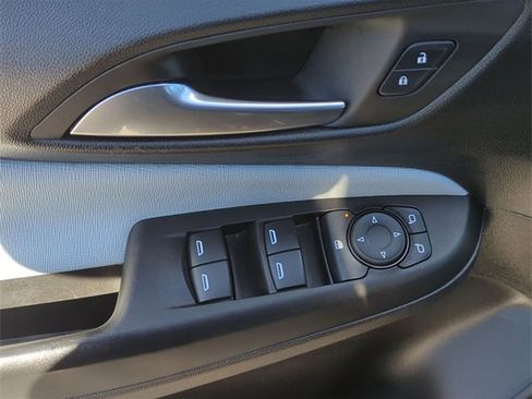 Certified 2024 Buick Envista Preferred w/ Convenience I Package image 22