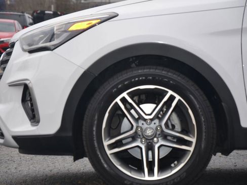 Used 2017 Hyundai Santa Fe Limited image 7