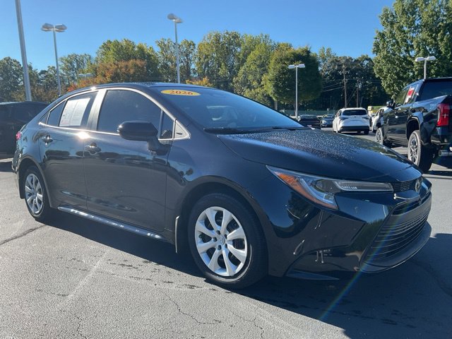 Used 2026 Toyota Corolla LE FWD image 5