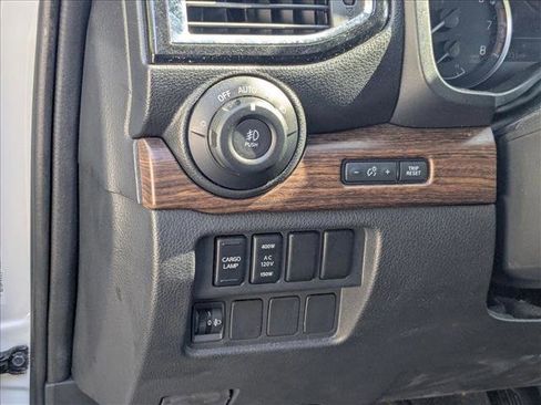 Used 2022 Nissan Titan Platinum Reserve w/ Moonroof Package AWD/4WD image 8
