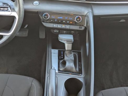 Used 2023 Hyundai Elantra SEL w/ Cargo Package FWD image 22