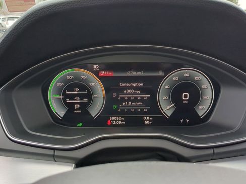 Used 2022 Audi Q5 e Premium Plus image 14