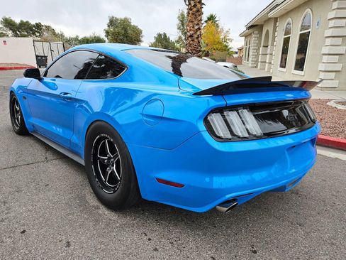 Used 2017 Ford Mustang GT image 5