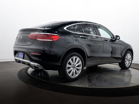 Used 2020 Mercedes-Benz GLC 300 4MATIC Coupe image 4