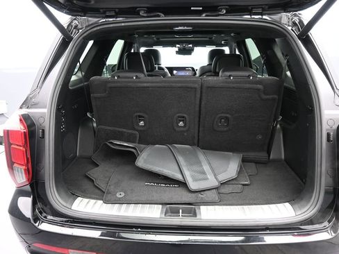 Used 2024 Hyundai Palisade Calligraphy image 23