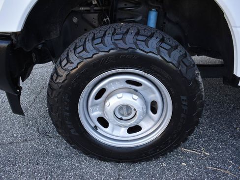 Used 2019 Ford F250 XL w/ Power Equipment Group AWD/4WD image 28